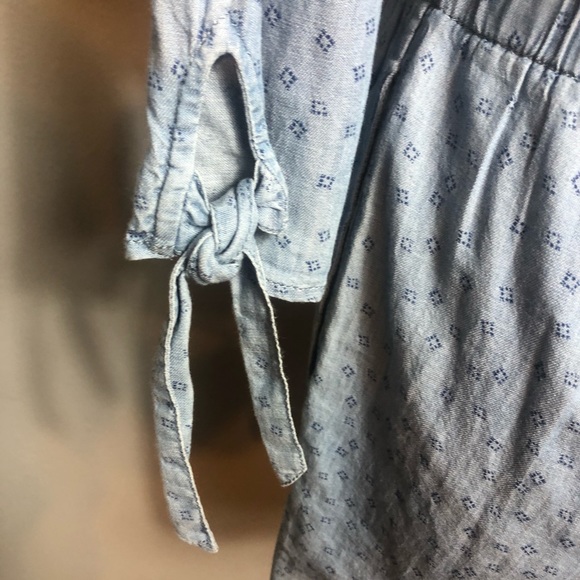 Susina V-Neck Stripe Chambray Romper - Picture 7 of 8